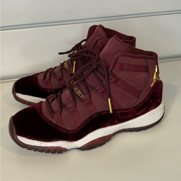 AIR JORDAN 11 RETRO GG HEIRESS 'VELVET' size 5Y - Picture 2 of 8